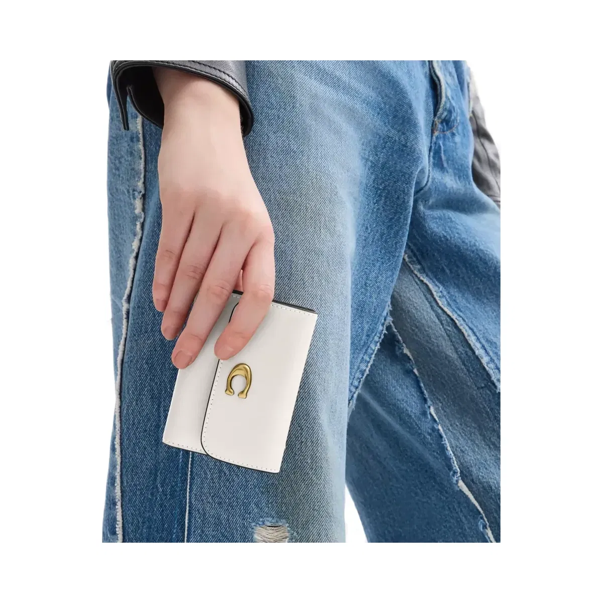 Coach Essential Card Holder Wallet in Brass Chalk