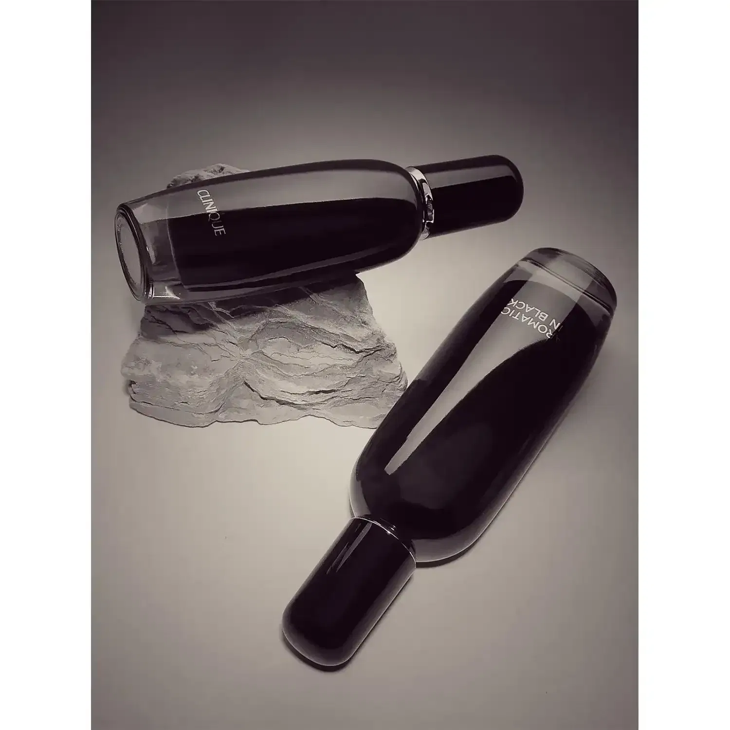 CLINIQUE Aromatics In Black Essentials Eau De Parfum (50 ml) - CLINIQUE