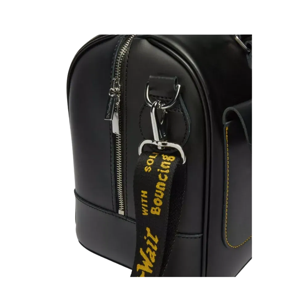 Dr Martens Daytripper Black