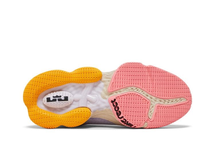 Men's Men's LeBron 19 Low 'Mismatch'