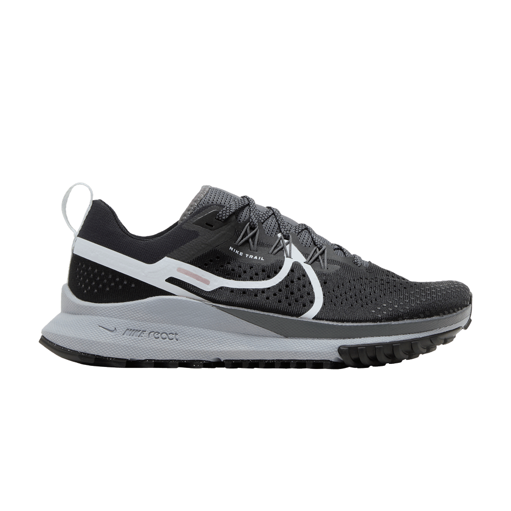 Women's React Pegasus Trail 4 'Black Dark Grey'
