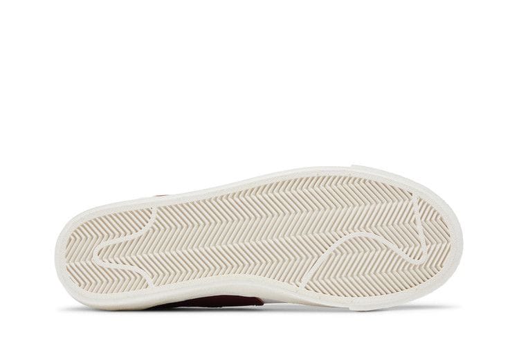 Women's Blazer Low '77 Jumbo 'White Dark Beetroot'