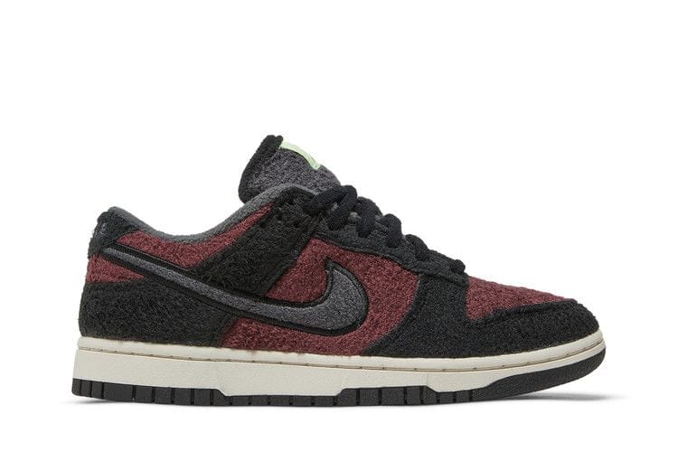 Women's Dunk Low SE 'Fleece - Burgundy Crush'