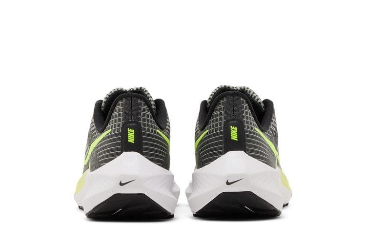 Air Zoom Pegasus 39 GS 'Black Barely Volt'