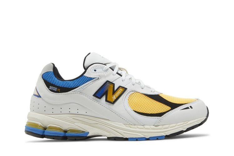 Men's 2002R 'Vibrant Apricot'