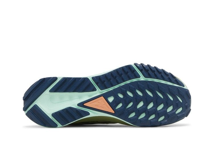 Women's React Pegasus Trail 4 'Black Alligator Mint'