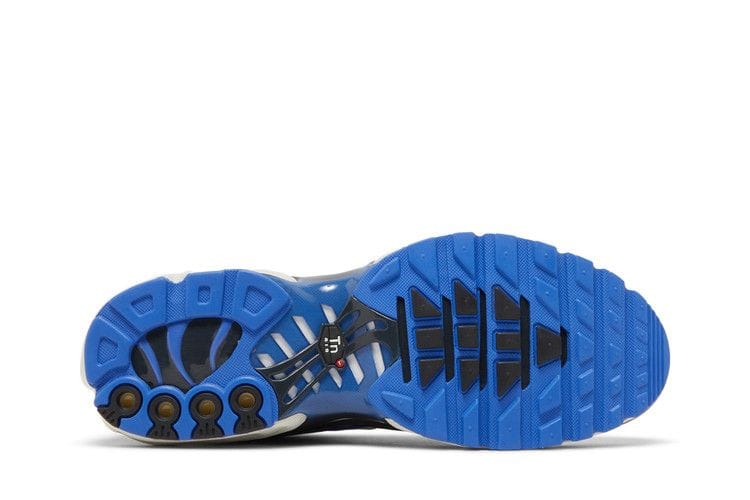 Men's Air Max Plus SE 'Social FC'
