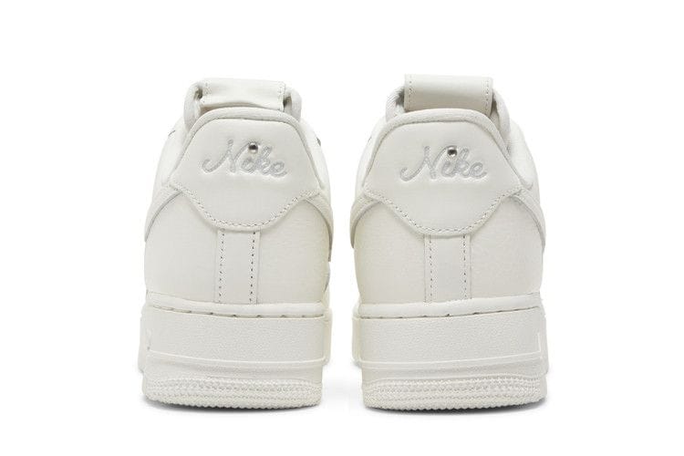 Women's Air Force 1 '07 LV8 'Needlework'