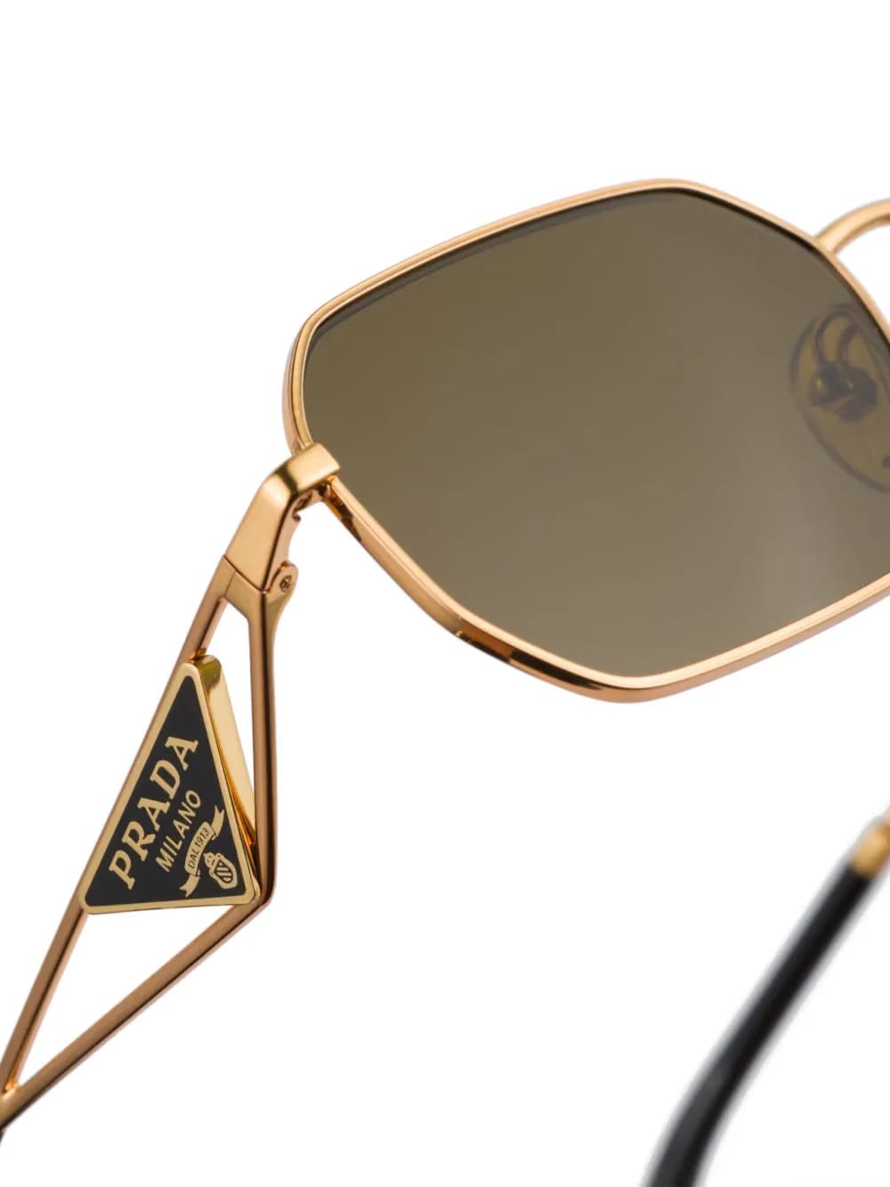 triangle-logo rectangle-frame sunglasses