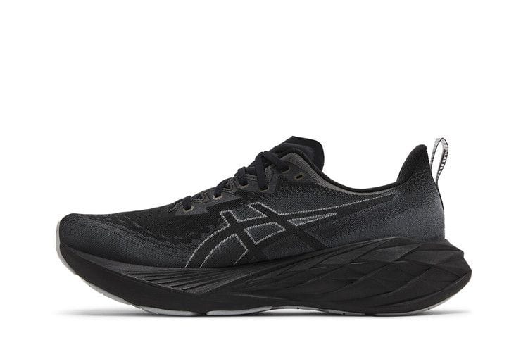 Men's Novablast 4 'Black Graphite Grey'