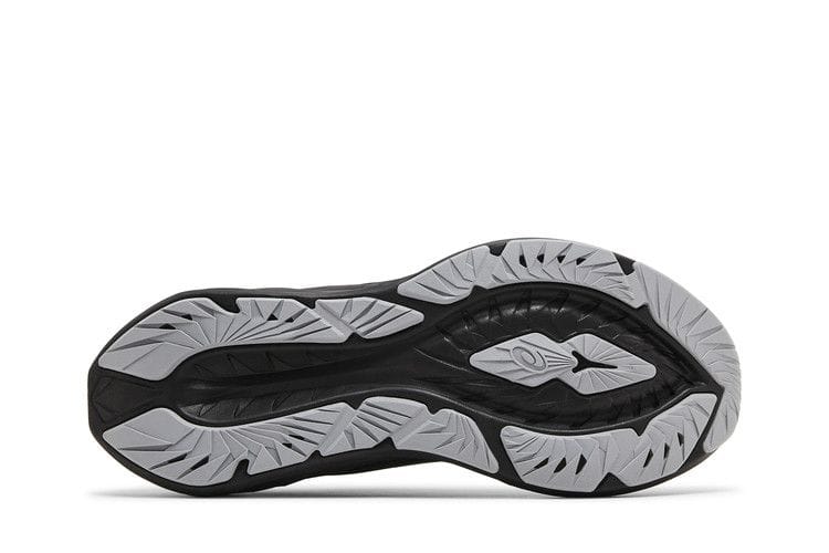 Men's Novablast 4 'Black Graphite Grey'