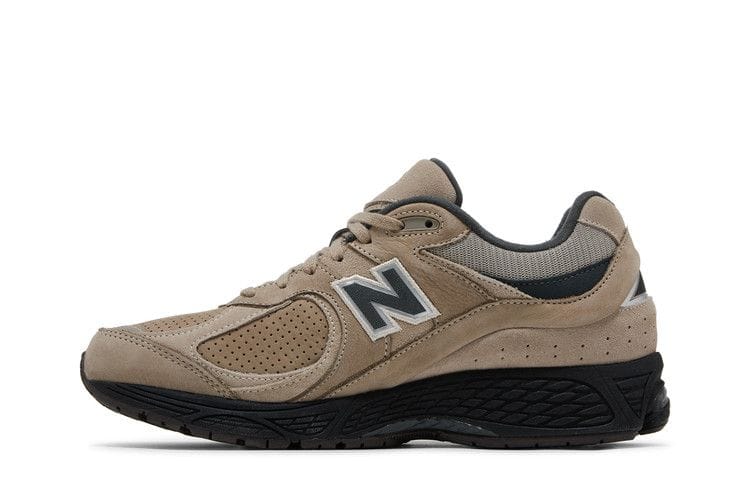 Men's 2002R 'Driftwood Black'