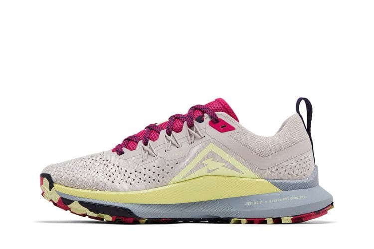 Women's React Pegasus Trail 4 'Platinum Violet Luminous Green'