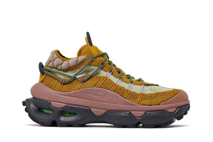 Women's Air Max Flyknit Venture 'Bronzine Smokey Mauve'