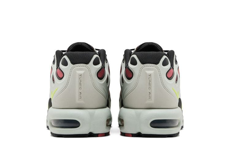 Men's Air Max Plus Drift 'Light Silver Volt'