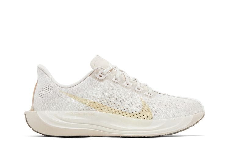 Women's Pegasus Plus 'Light Orewood Brown'