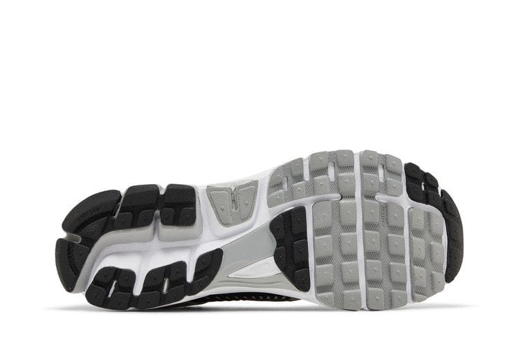 Men's Air Zoom Vomero 5 'Metallic Silver Black'