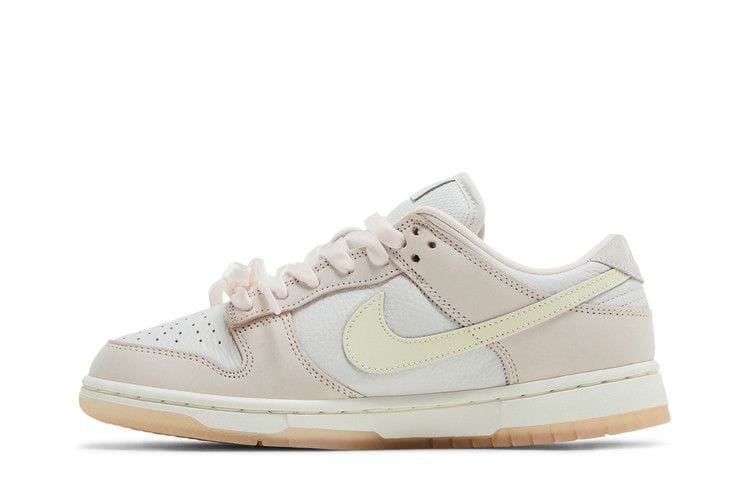 Women's Dunk Low 'Light Soft Pink'