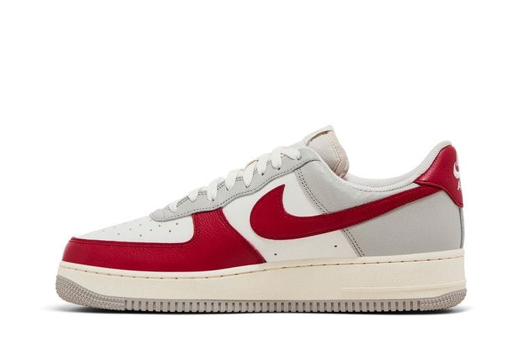 Men's Air Force 1 '07 LV8 'Gym Red Toe'