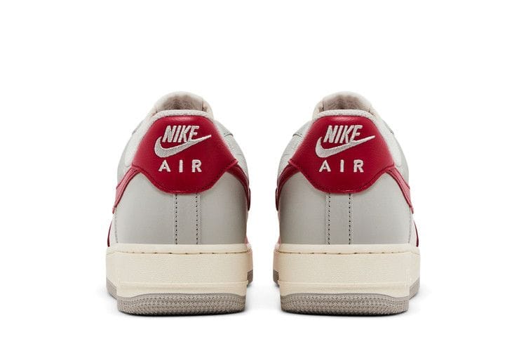 Men's Air Force 1 '07 LV8 'Gym Red Toe'