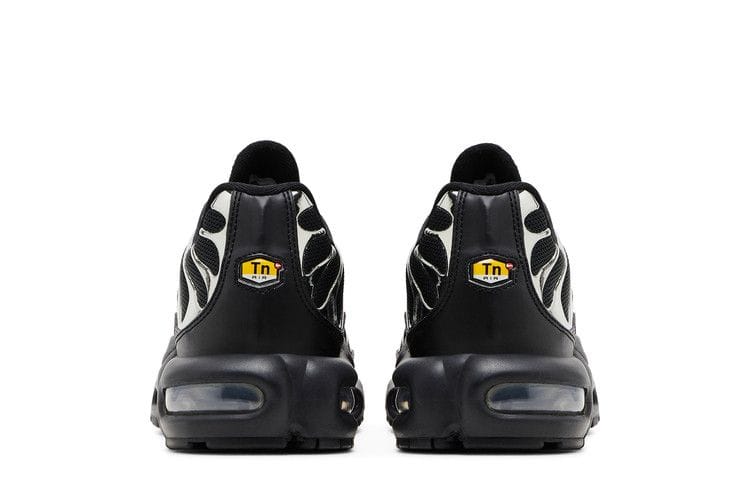 Women's Air Max Plus SE 'Black Chrome Silver'
