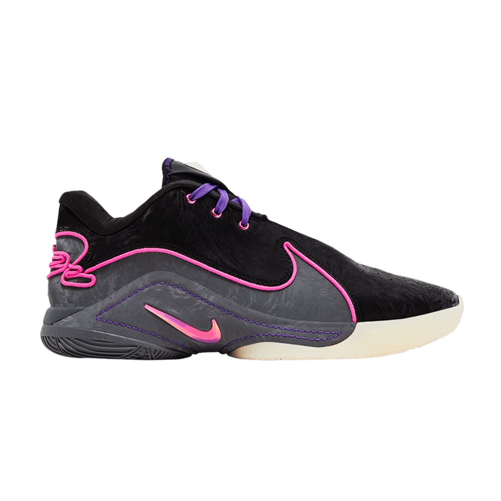 Men's LeBron 22 'Blacklight'