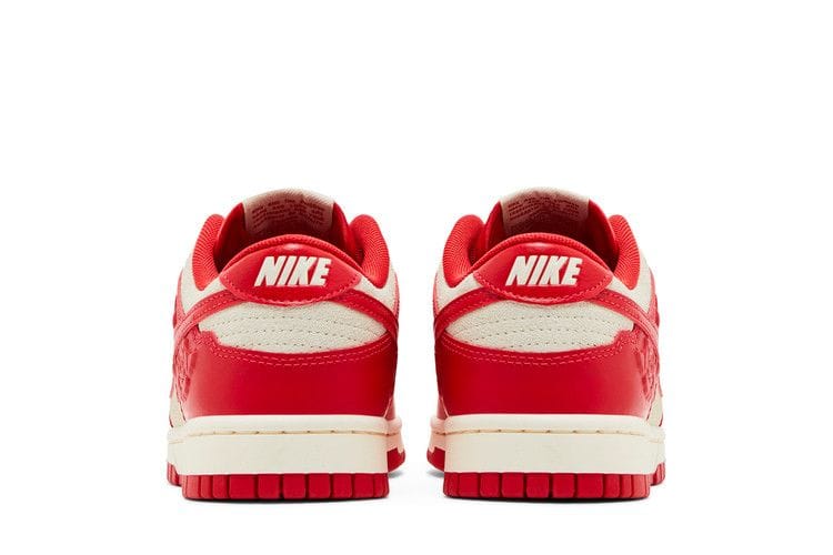 Women's Dunk Low 'Roses'