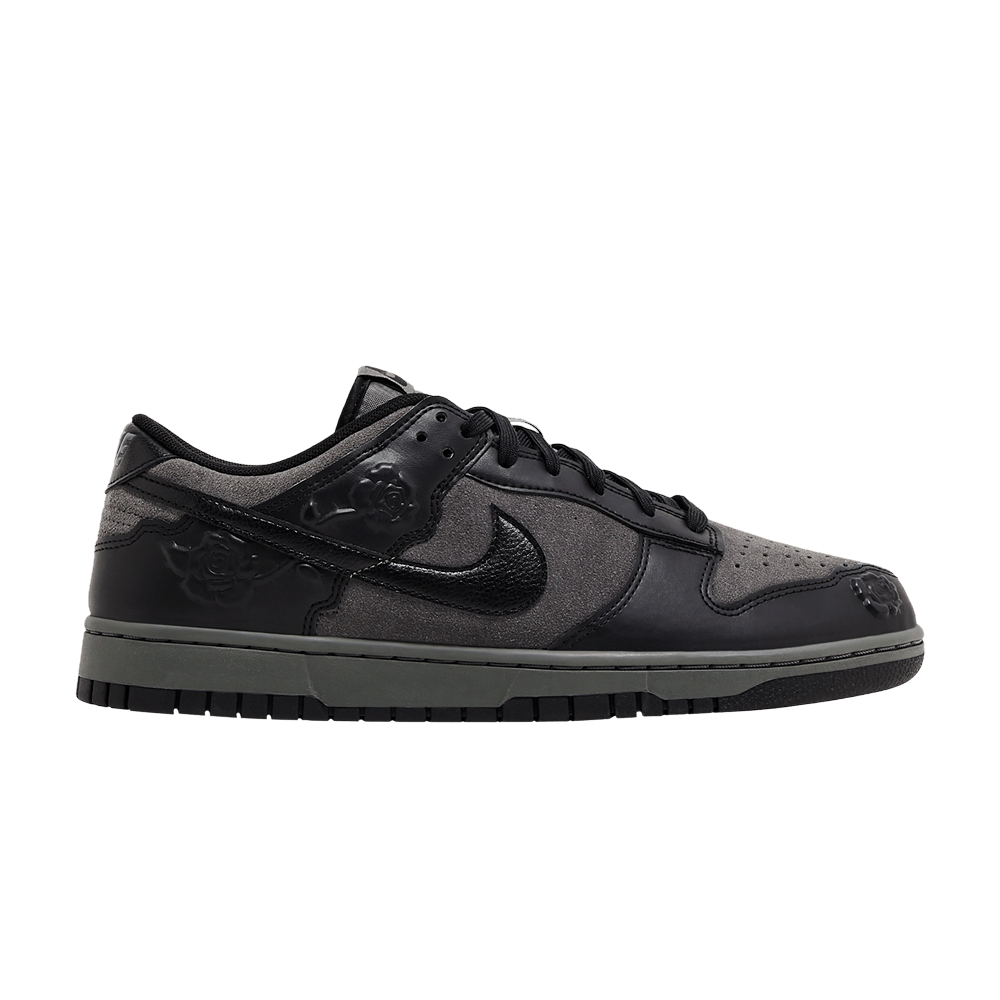 Women's Dunk Low 'Black Roses'