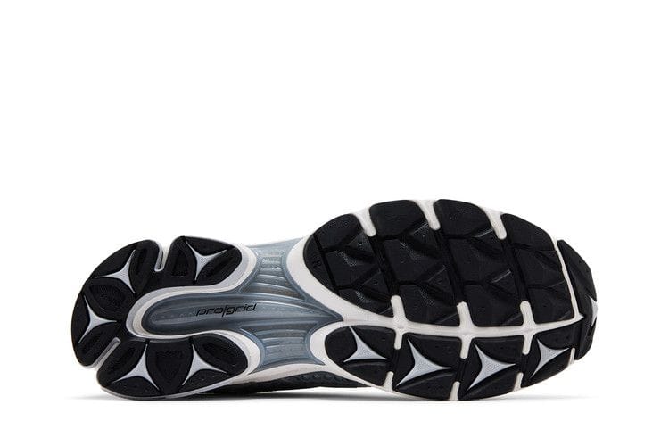 Men's ProGrid Triumph 4 CS 'Light Grey'