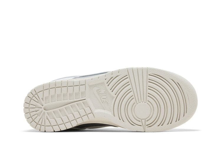 Women's Dunk Low Next Nature 'Sheer Lace Pack - Metallic Platinum'