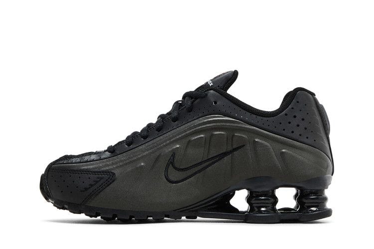 Shox R4 GS 'Triple Black'
