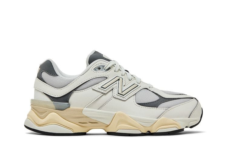 9060 Big Kid Wide 'Sea Salt Castlerock'
