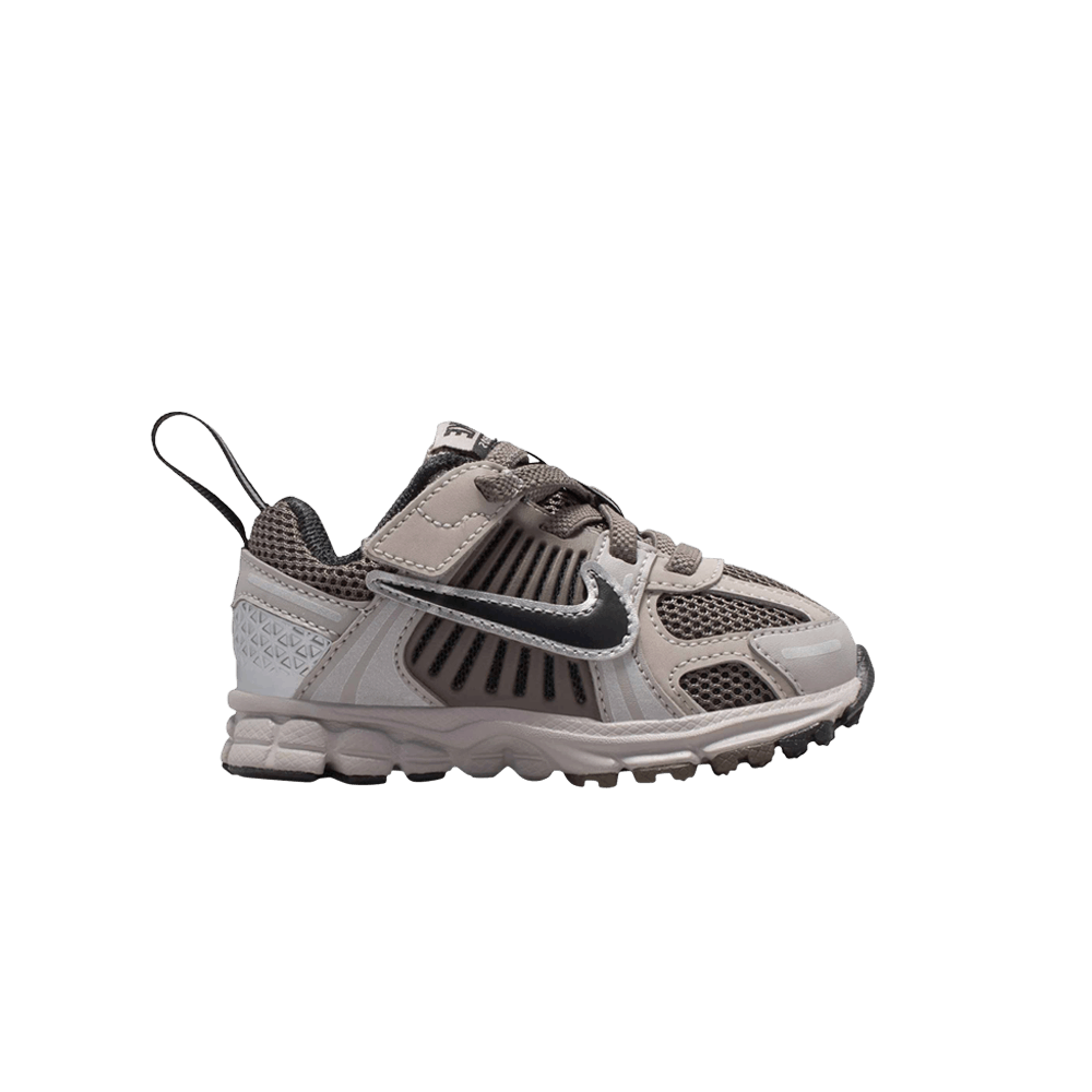 Vomero 5 TD 'College Grey Cave Stone'