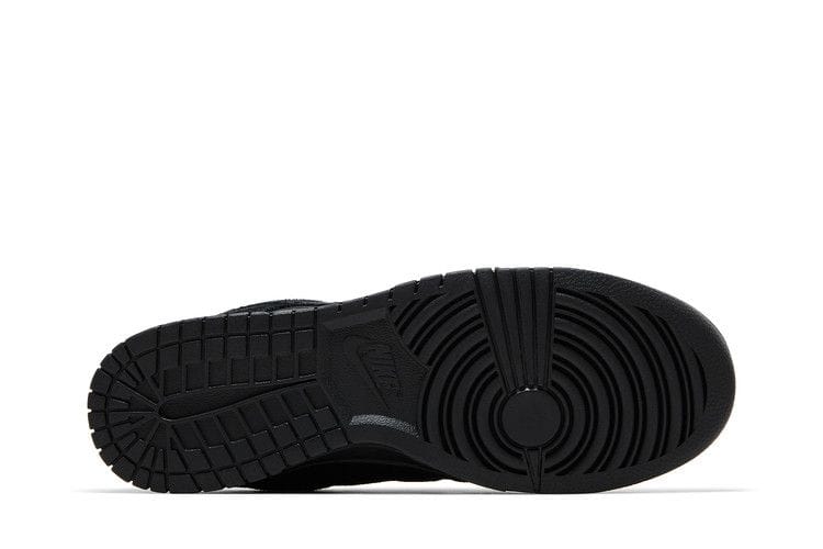 Men's Dunk Low SE 'Triple Black'