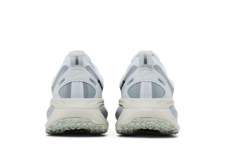 Men's Vomero 18 GORE-TEX Reflective 'Pure Platinum Metallic Silver'