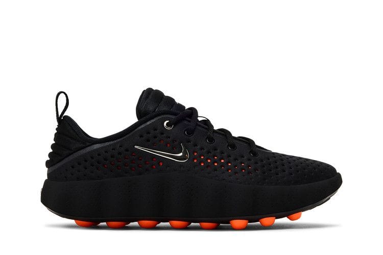 Women's Mind 002 'Black Hyper Crimson'