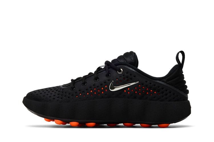 Women's Mind 002 'Black Hyper Crimson'