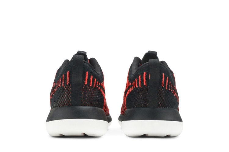 Men's Roshe Two Flyknit 'Black Bright Crimson'