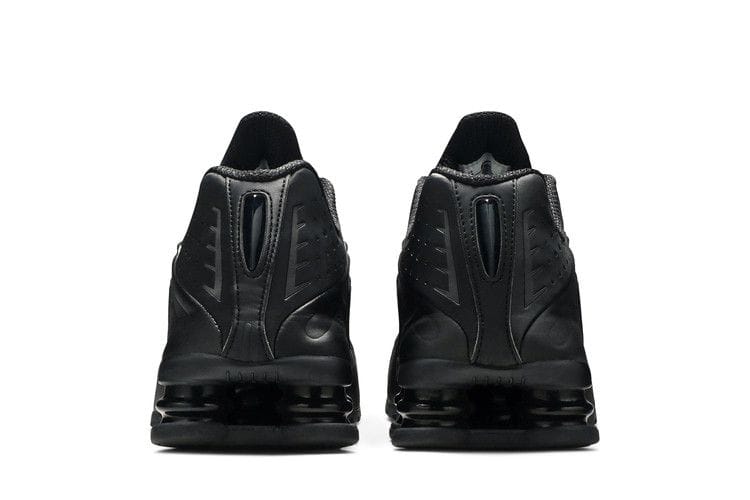 Men's Shox R4 'Triple Black' 2019