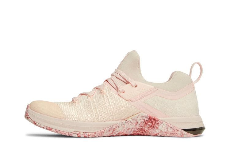 Women's Metcon Flyknit 3 'Echo Pink'