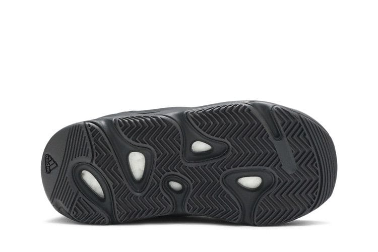 Yeezy Boost 700 MNVN Infants 'Triple Black'