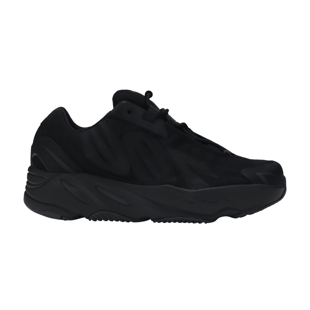 Yeezy Boost 700 MNVN Kids 'Triple Black'