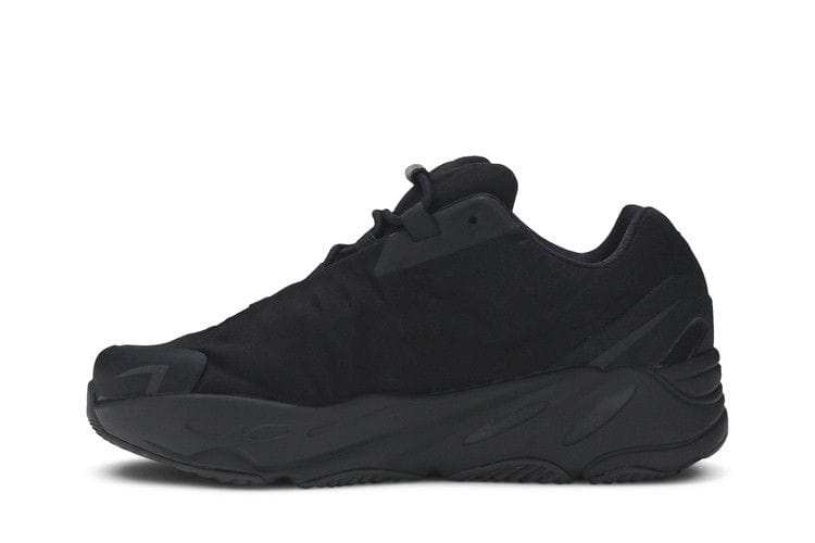Yeezy Boost 700 MNVN Kids 'Triple Black'