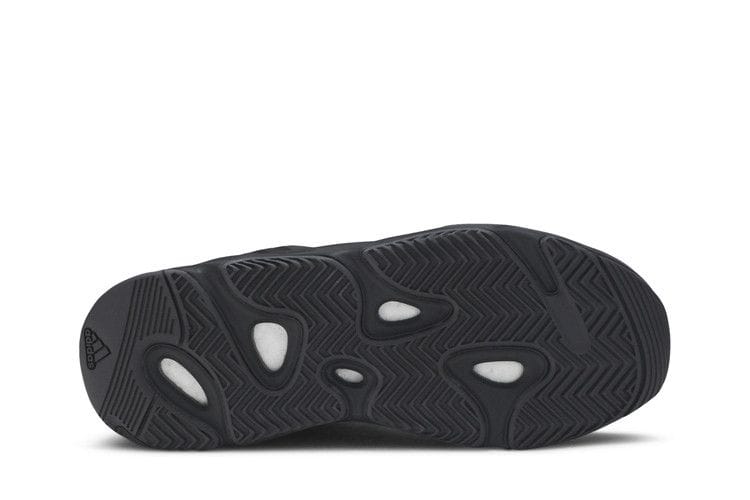 Yeezy Boost 700 MNVN Kids 'Triple Black'