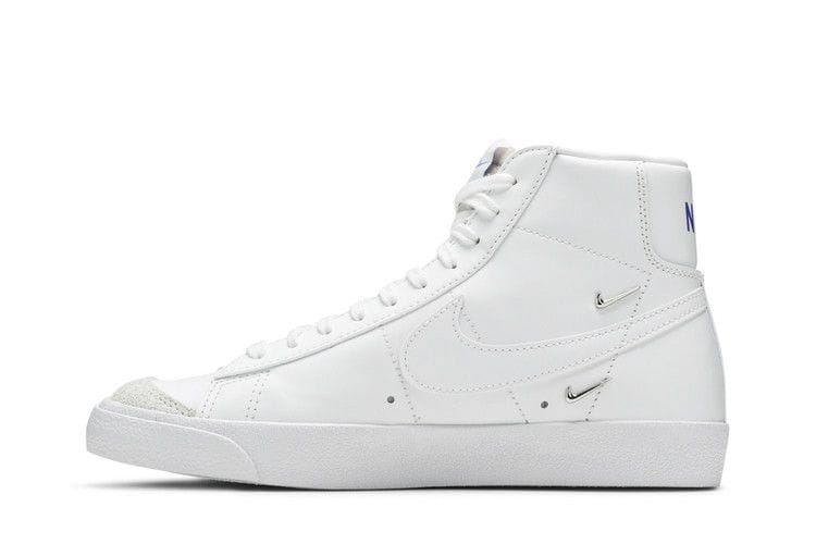 Women's Blazer Mid '77 SE 'Sisterhood - White Metallic Silver'