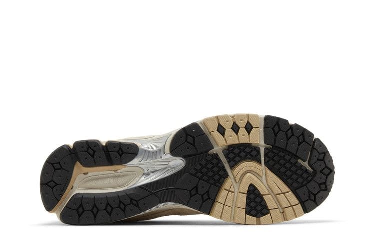Men's 2002R 'Khaki'
