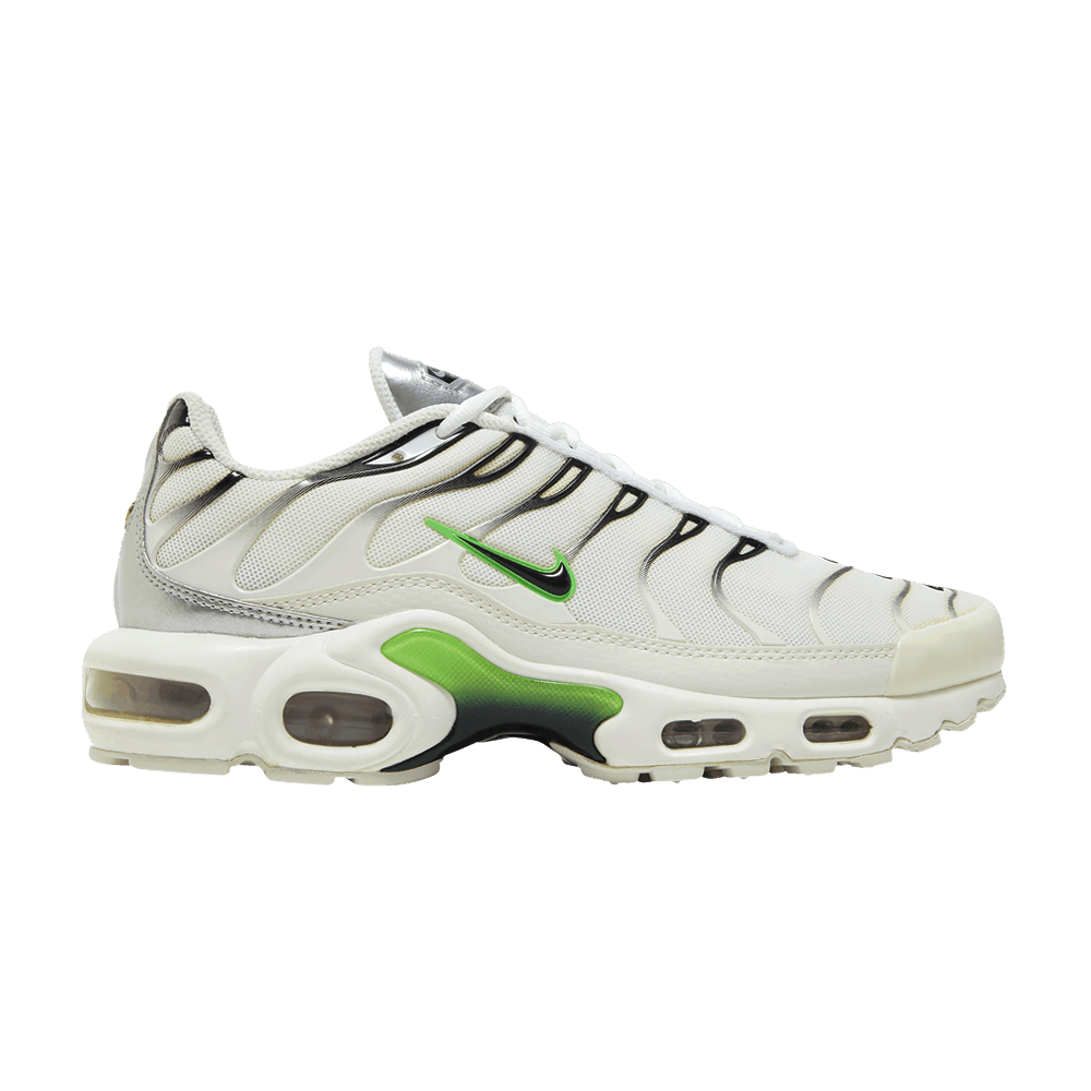 Women's Air Max Plus 'White Green Strike'