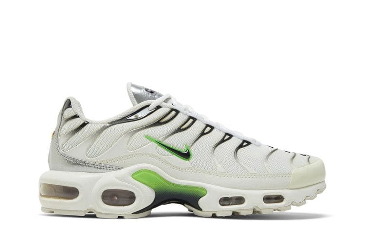 Women's Air Max Plus 'White Green Strike'