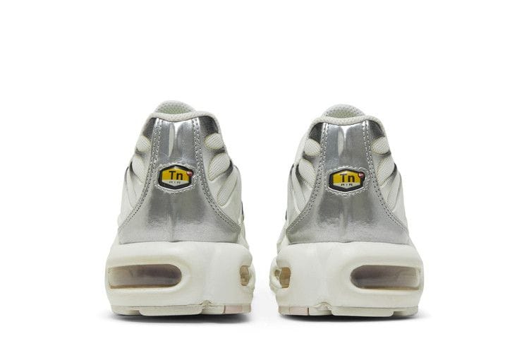 Women's Air Max Plus 'White Green Strike'
