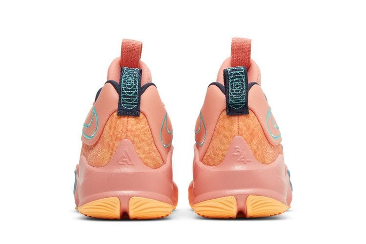 Zoom Freak 3 GS 'Stay Freaky'